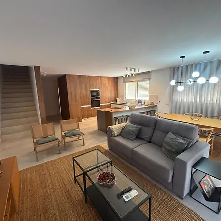 Terrace River View Flat Super *